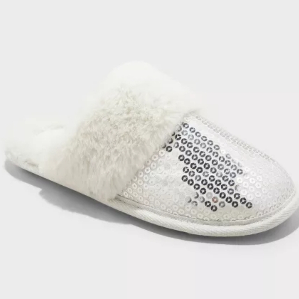 Auden Women's Silver Sequin Fur Slippers Size SM 5/6 New